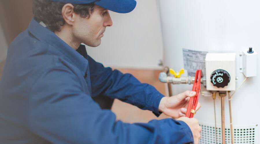 Local tankless water heater installation in Magnolia, IL